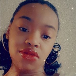 Meet your Posher, Jazmine